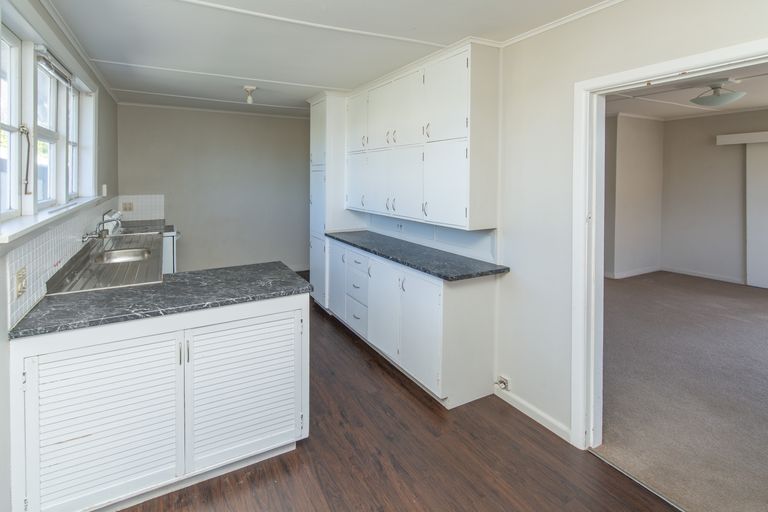 Photo of property in 9 Wilmot Street, Northcote, Christchurch, 8052