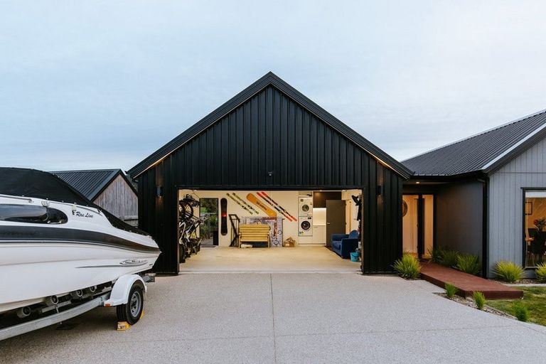 Photo of property in 24 Robrosa Street, Wanaka, 9305