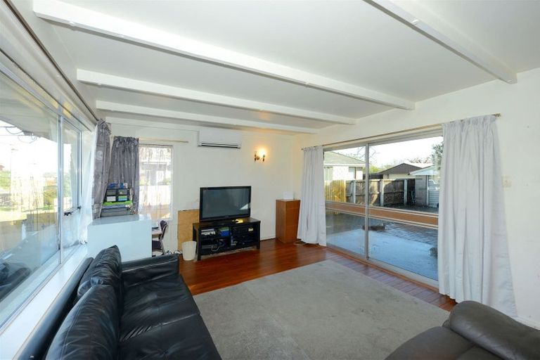 Photo of property in 21 Normandy Street, Bishopdale, Christchurch, 8053