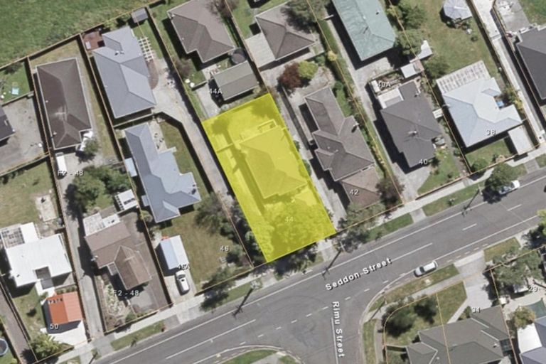 Photo of property in 44 Seddon Street, Wallaceville, Upper Hutt, 5018