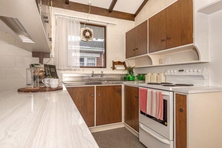 Photo of property in 2/63 Harris Street, Kaiti, Gisborne, 4010