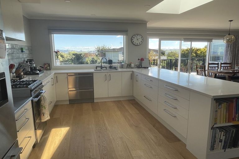 Photo of property in 14 Beachman Grove, Hilltop, Taupo, 3330