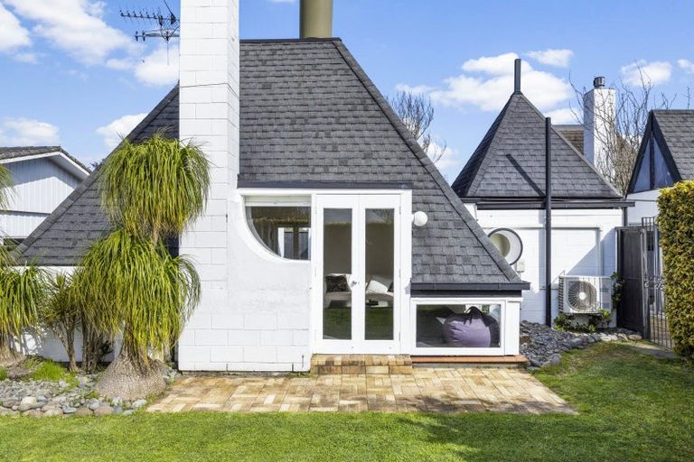 Photo of property in 2 Marnane Terrace, St Andrews, Hamilton, 3200