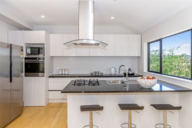 Photo of property in 48a Watea Road, Torbay, Auckland, 0630