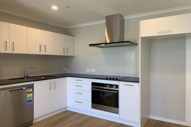 Photo of property in 4 Honowai Street, Kumeu, 0810