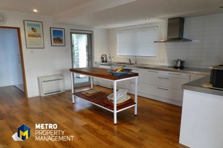 Photo of property in 68 Cliffs Road, Saint Clair, Dunedin, 9012