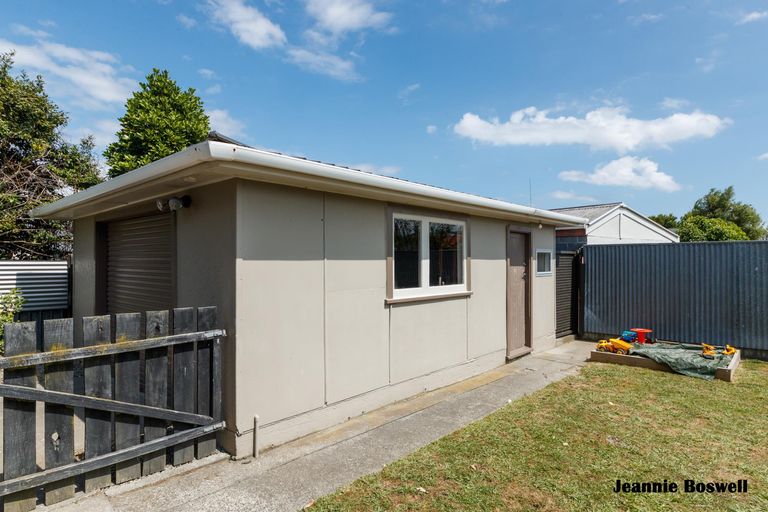 Photo of property in 3 Oriana Place, Highbury, Palmerston North, 4412