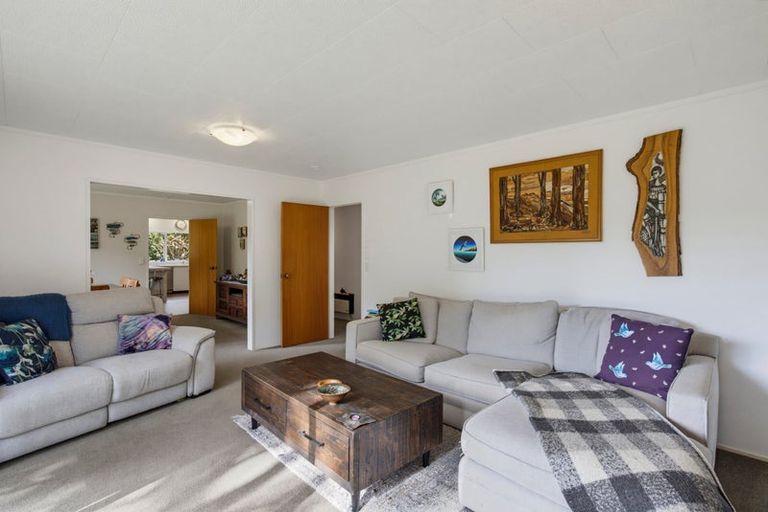 Photo of property in 469 Te Moana Road, Waikanae, 5036