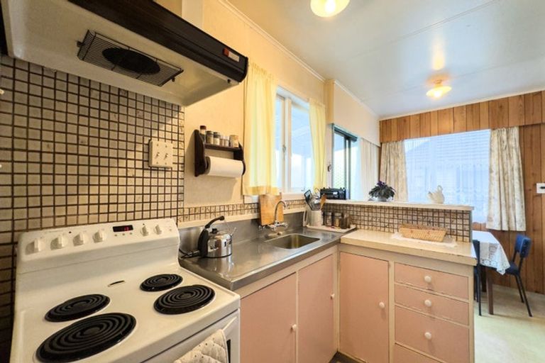 Photo of property in 9 Myrtle Grove, Putaruru, 3411