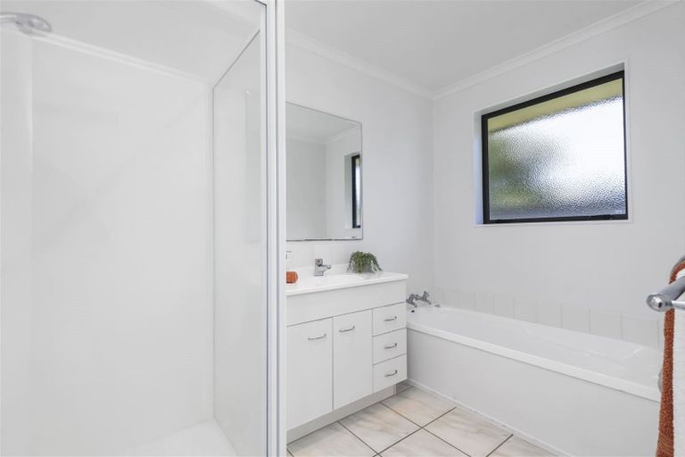 Photo of property in 64 Coleraine Drive, Rototuna, Hamilton, 3210