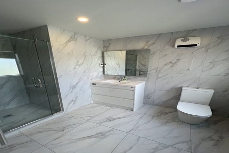 Photo of property in 47 Pohewa Road, Silverdale, 0932