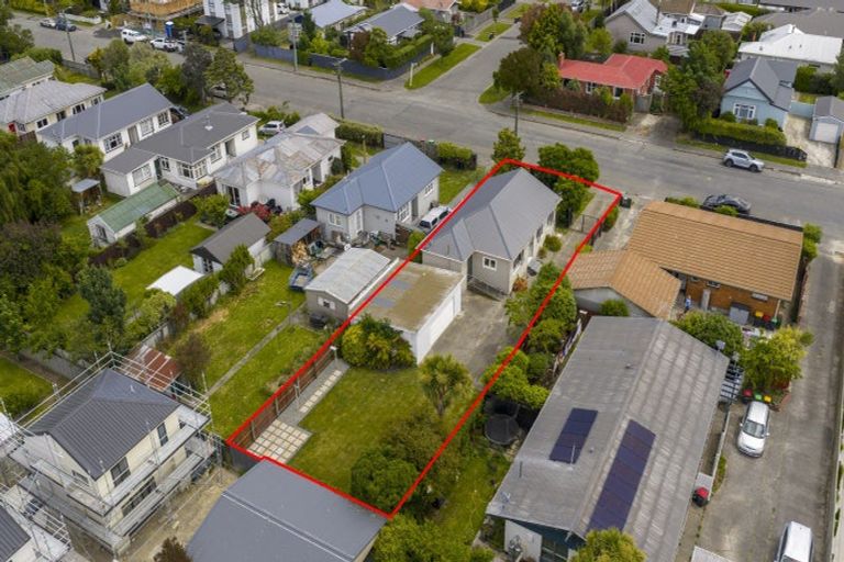 Photo of property in 120 Neville Street, Spreydon, Christchurch, 8024