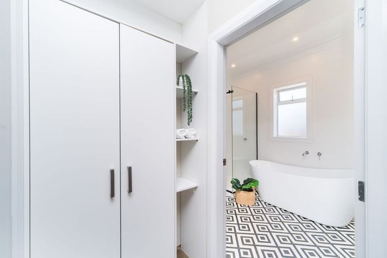 Photo of property in 37 Miro Street, Takaro, Palmerston North, 4410
