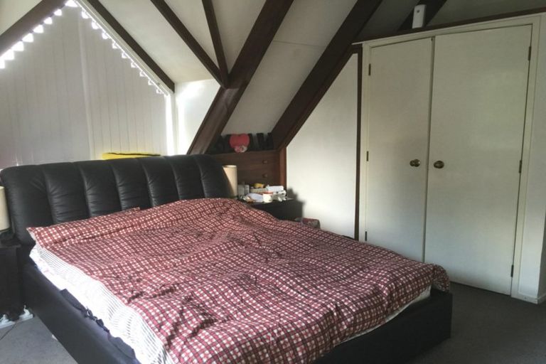 Photo of property in 87 Hillsborough Road, Hillsborough, Auckland, 1042