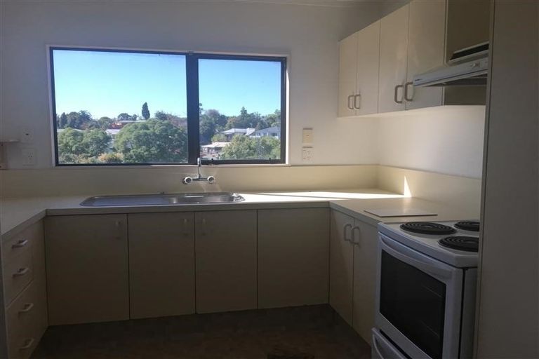Photo of property in 15 Ferndown Close, Brookfield, Tauranga, 3110