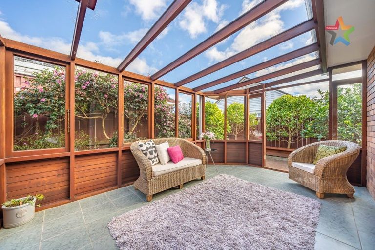 Photo of property in 39a Birdwood Road, Waterloo, Lower Hutt, 5011