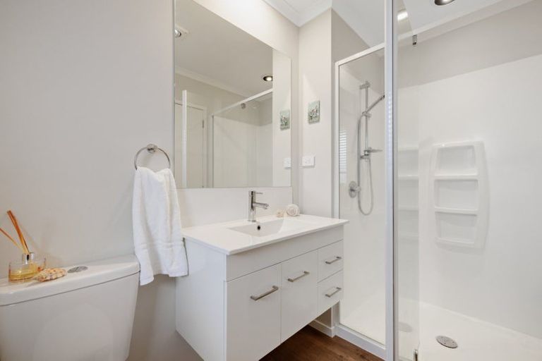 Photo of property in 17 Te Wharo Drive, Papamoa, 3118