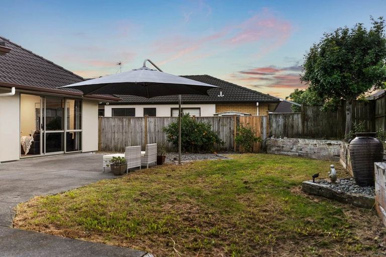 Photo of property in 14 Duntrune Road, Flat Bush, Auckland, 2016