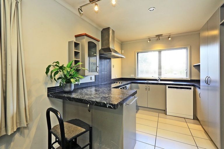 Photo of property in 3 Mcnaughton Place, Onekawa, Napier, 4110