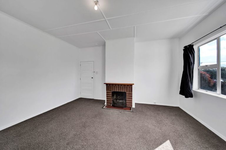 Photo of property in 12 Clive Street, Hawera, 4610