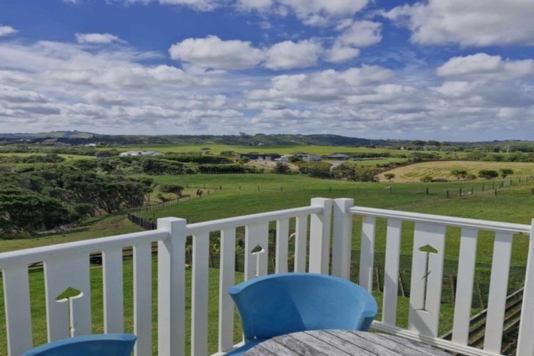 Photo of property in 376 Oaia Road, Muriwai, Waimauku, 0881