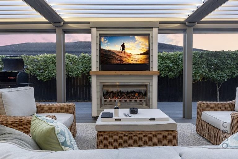 Photo of property in 11 Parlane Drive, Huapai, Kumeu, 0810