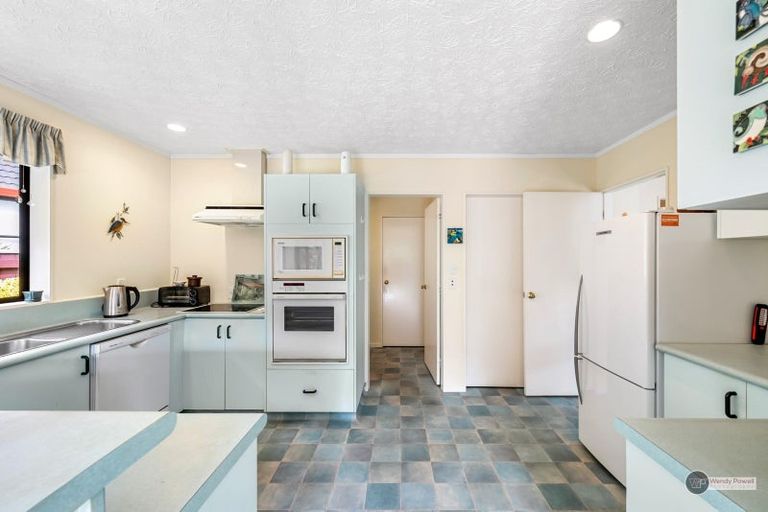 Photo of property in 31 Tyndall Street, Waiwhetu, Lower Hutt, 5010