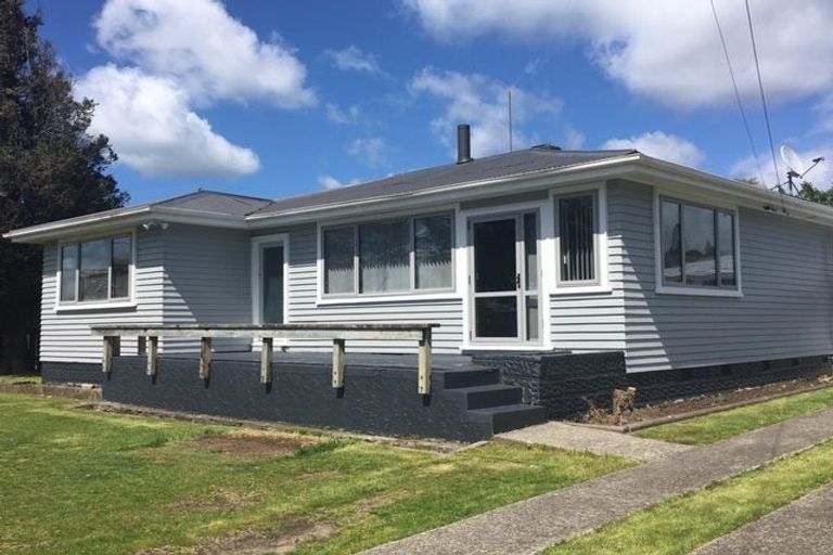 Photo of property in 8 Park Road, Western Heights, Rotorua, 3015
