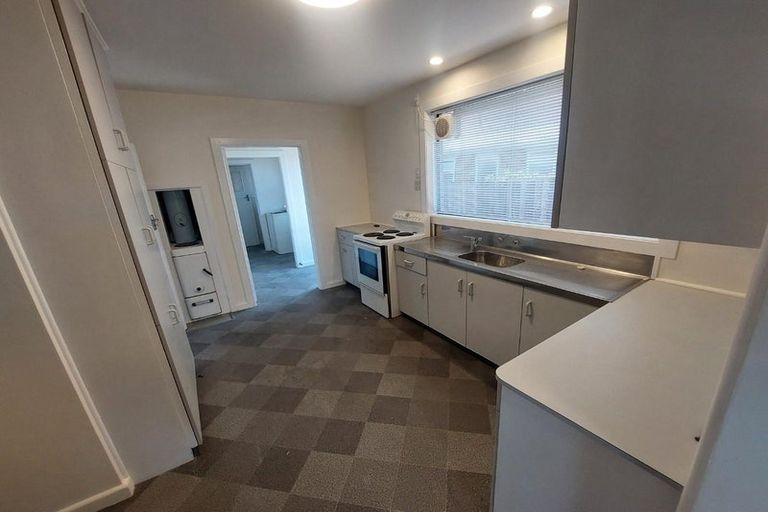 Photo of property in 12 Gladson Avenue, Sockburn, Christchurch, 8042