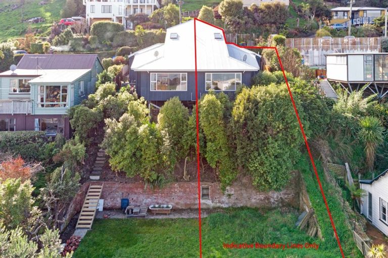 Photo of property in 17a Dudley Road, Lyttelton, 8082