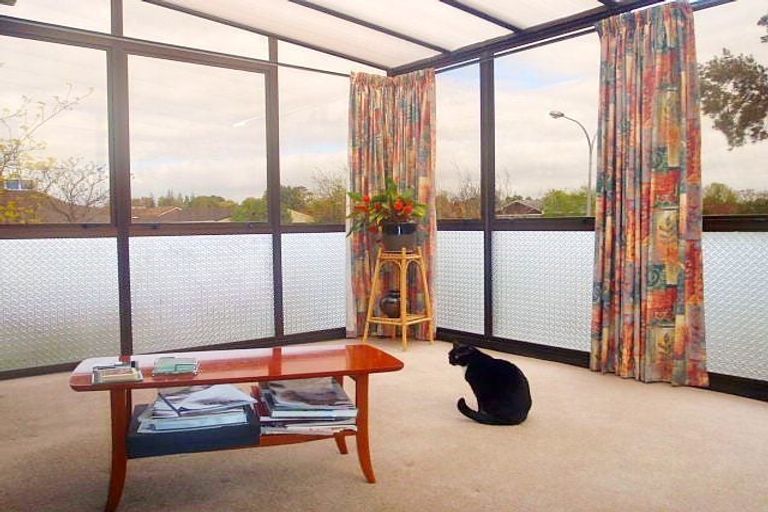 Photo of property in 38 Whiteacres Drive, Sunnyhills, Auckland, 2010