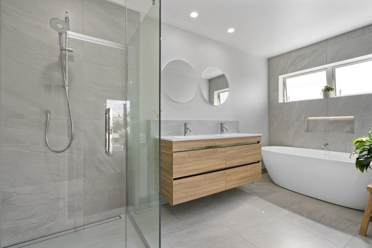 Photo of property in 4 Richmond Street, Cambridge, 3434