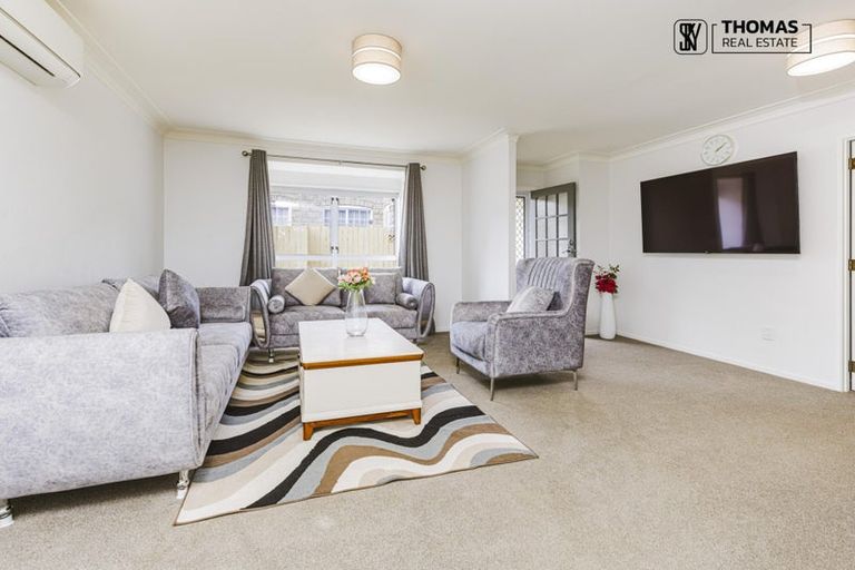 Photo of property in 2/2 Tampin Road, Hillpark, Auckland, 2102