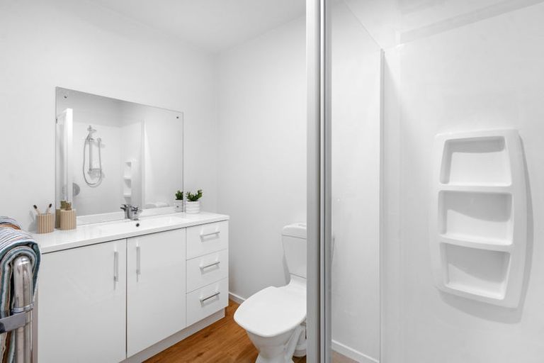 Photo of property in 17c Division Street, Riccarton, Christchurch, 8041