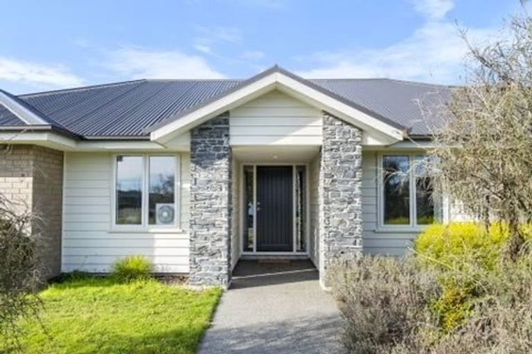 Photo of property in 11 Fernham Way, Rolleston, 7615