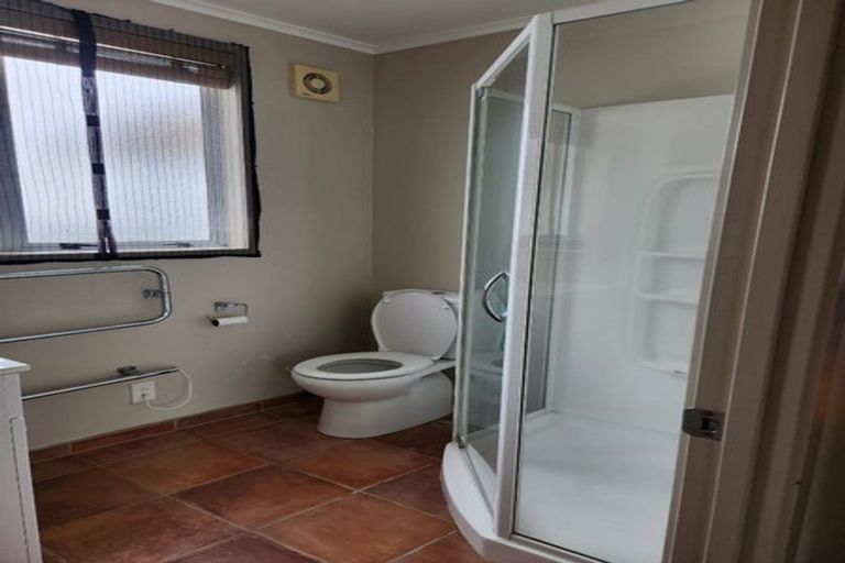 Photo of property in 144 Forrest Hill Road, Forrest Hill, Auckland, 0620