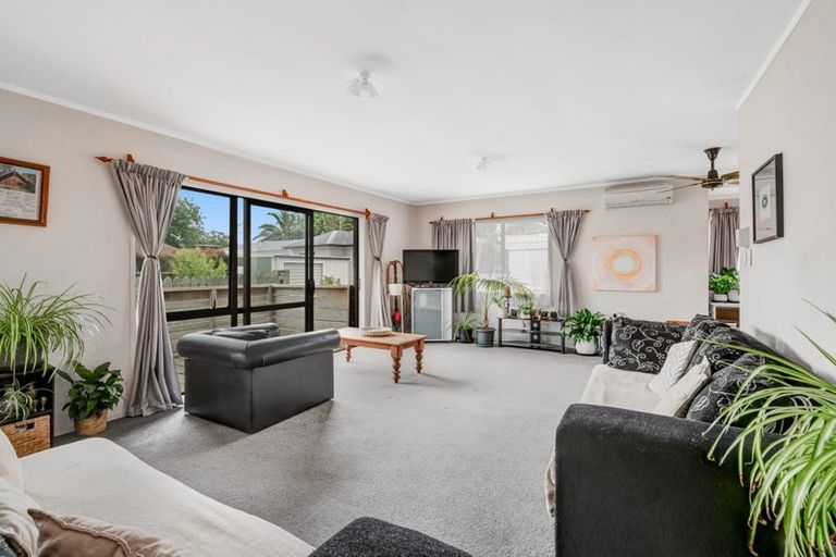 Photo of property in 1/140 Parkhurst Road, Parakai, 0830