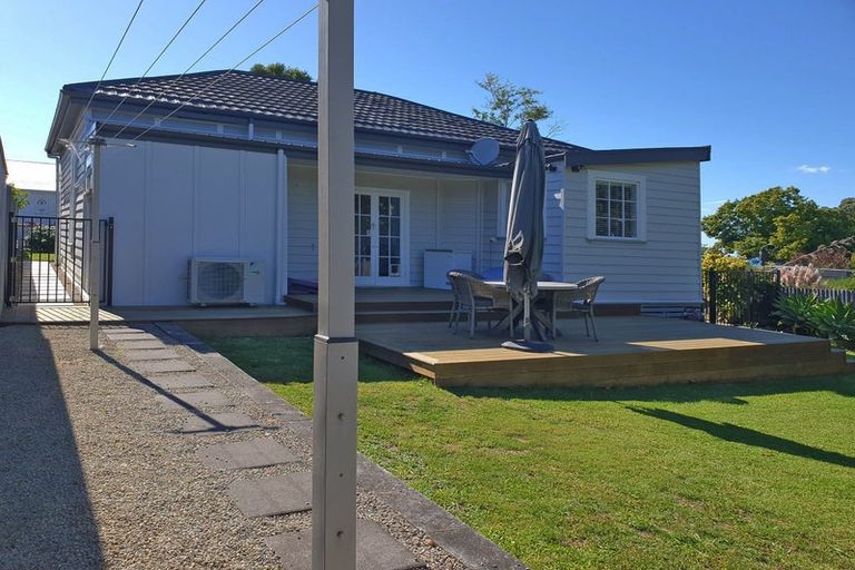 Photo of property in 2 Kipling Avenue, Hospital Hill, Napier, 4110