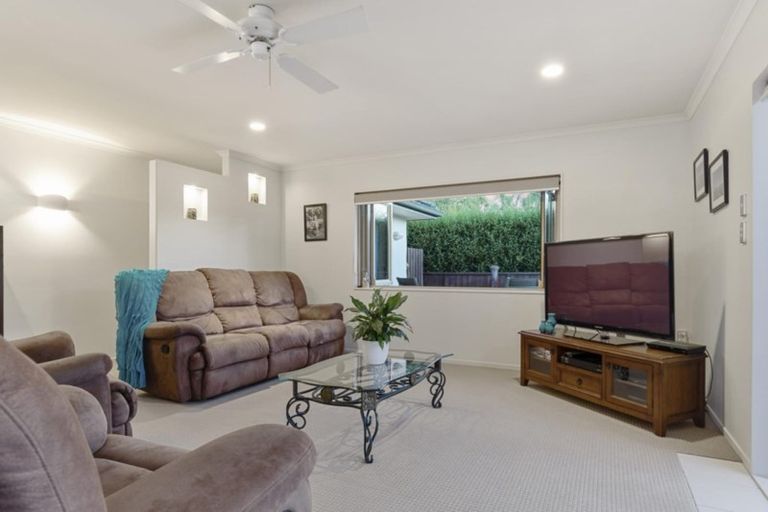 Photo of property in 18 Saint Clair Place, Papamoa Beach, Papamoa, 3118