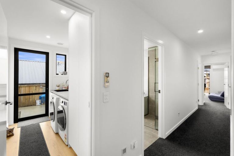 Photo of property in 48 Shepherd Road, Jacks Point, Queenstown, 9371