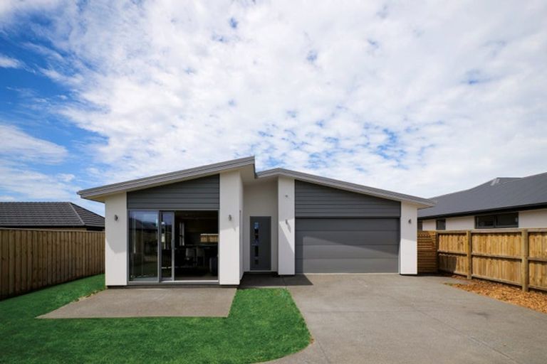 Photo of property in 14 Coney Place, Rolleston, 7614