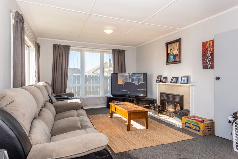 Photo of property in 24 Glasgow Crescent, Kaiti, Gisborne, 4010