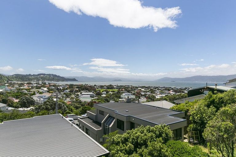 Photo of property in 79 Mantell Street, Seatoun, Wellington, 6022