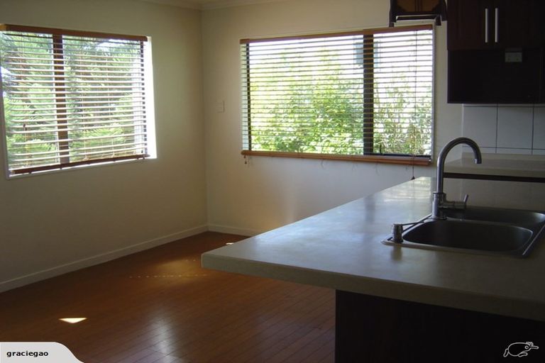 Photo of property in 3 Coventry Way, Long Bay, Auckland, 0630