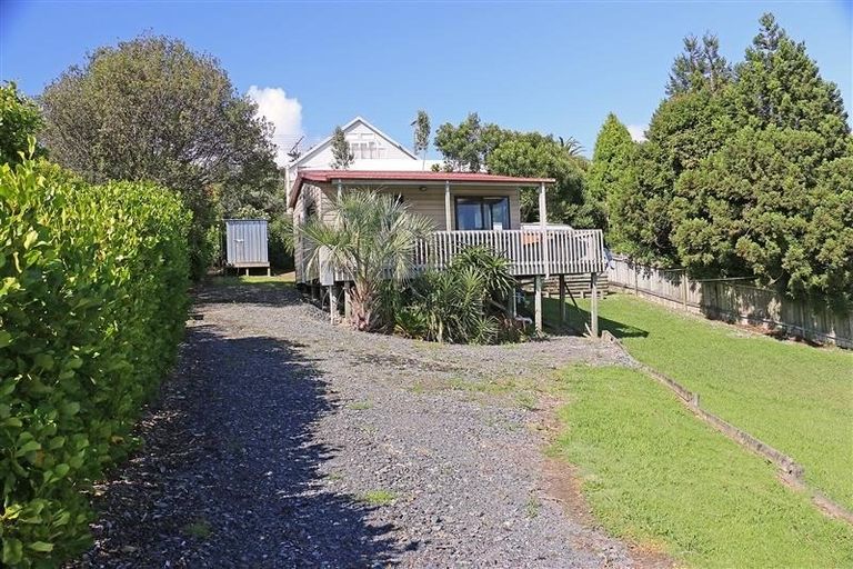 Photo of property in 5 Inca Place, Snells Beach, 0920