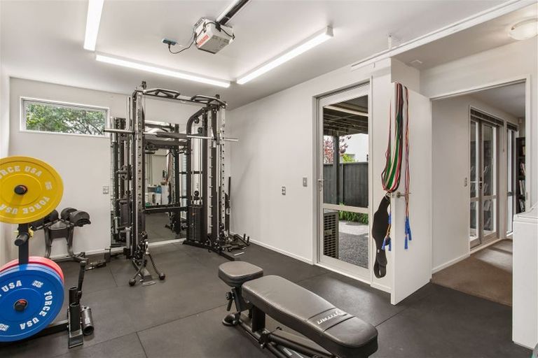 Photo of property in 2/117 Canon Street, Edgeware, Christchurch, 8013