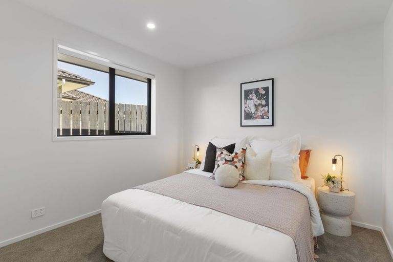 Photo of property in 38 Metoriti Crescent, Karaka, 2124