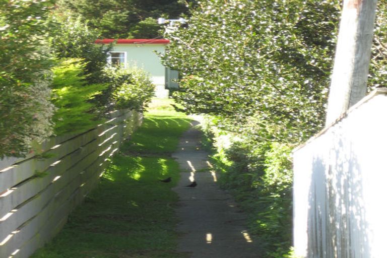 Photo of property in 138 Parkvale Road, Karori, Wellington, 6012