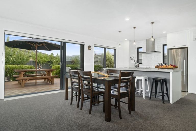 Photo of property in 4 Magnetic Place, Cromwell, 9310