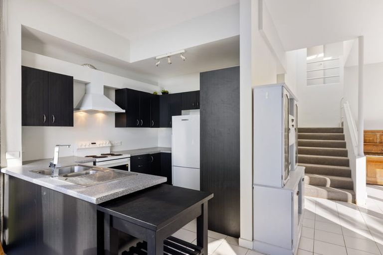 Photo of property in 72 Glenstrae Road, Redcliffs, Christchurch, 8081